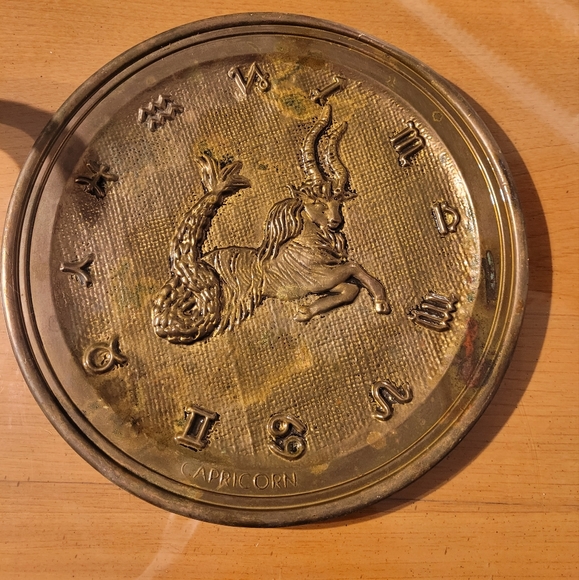 Peerage Capricorn zodiac plate - Picture 10 of 16